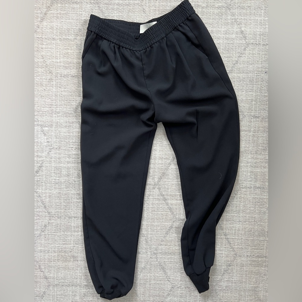 Joie Mariner black pull on pants. Size small. Gently worn.